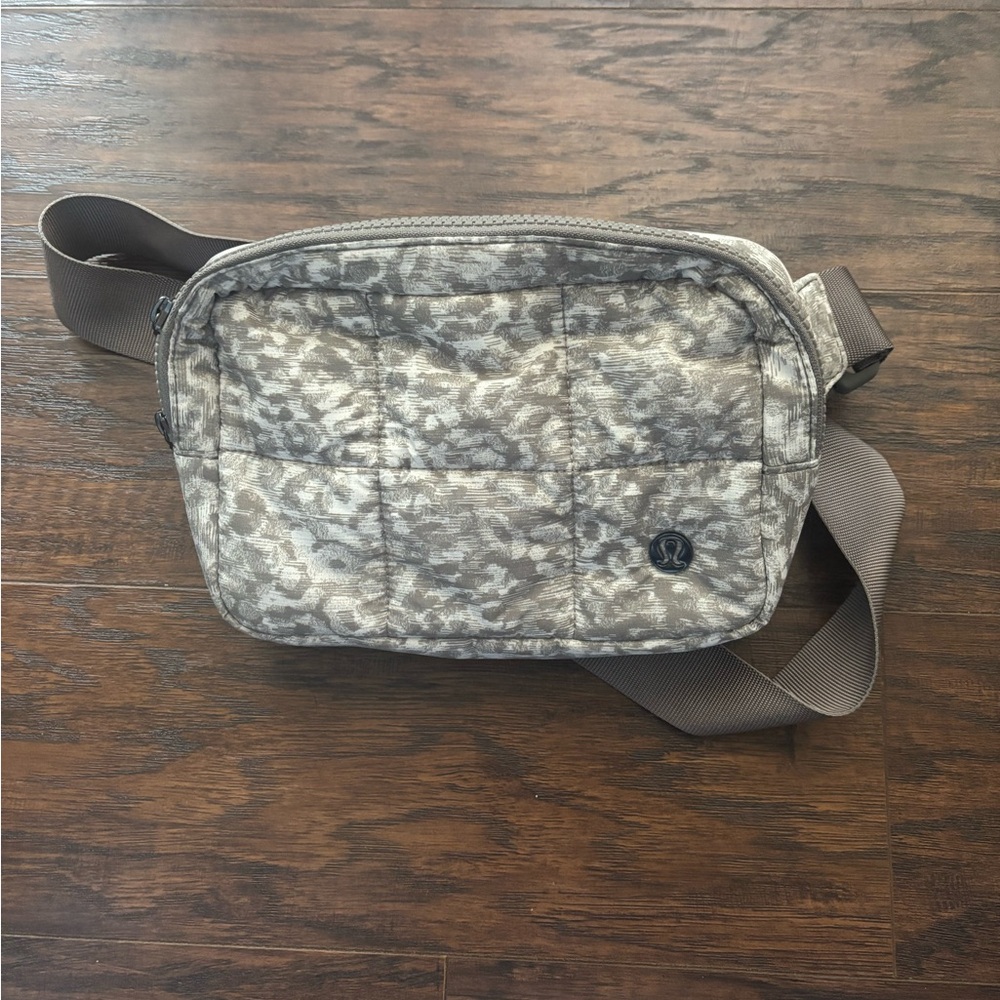 Lululemon belt bag